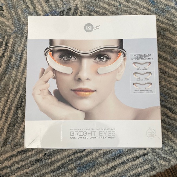 NIB Sealed Skin Inc Optimizer Voyage Tri-Light Glasses for Bright Eyes - Picture 2 of 5